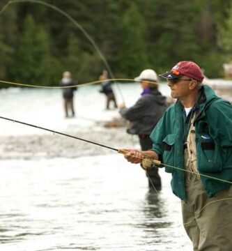 Pesca con mosca en el rio